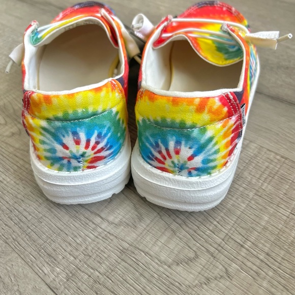 Hey Dude Dudes Shoes-Wendy-Mandala Tie Dye Rainbow-size 7-NEW!! - Picture 6 of 9